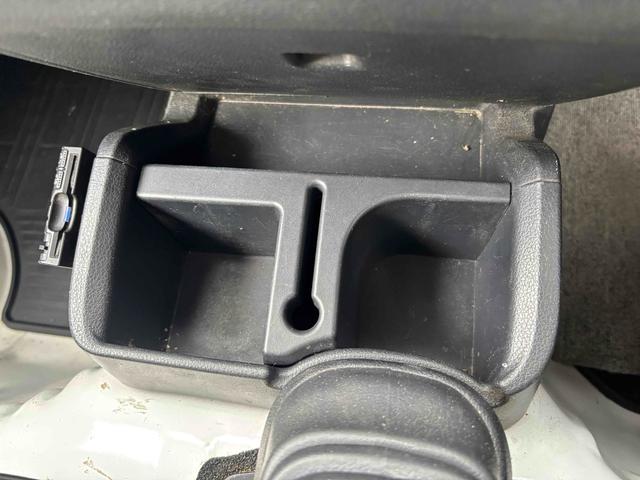 サンバートラック TB 軽トラック 幌付 5MT ETC バックカメラ エアコン 運転席エアバッグ 車検令和8年9月(42枚目)