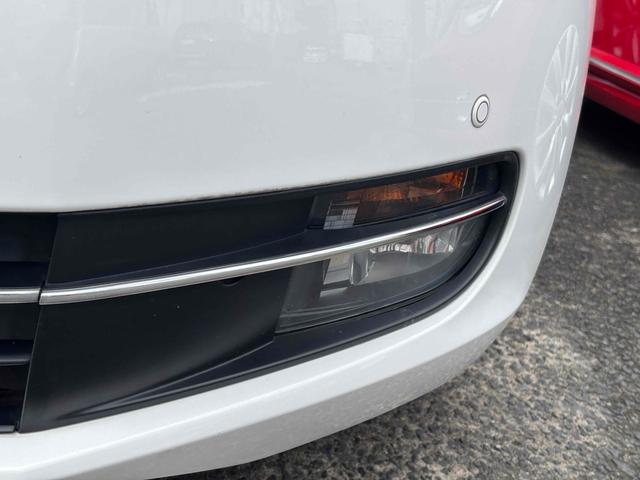 ザ・ビートル デザイン ドライブレコーダー ETC バックカメラ クリアランスソナー オートクルーズコントロール AT オートライト キーレスエントリー シートヒーター アルミホイール 盗難防止システム ABS CD(24枚目)