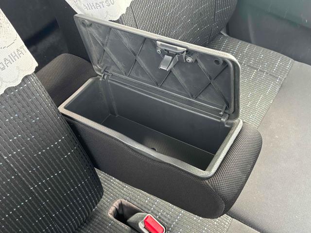 ムーヴ カスタム　Ｘ　ＳＡ　衝突被害軽減システム　オートライト　ＬＥＤヘッドランプ　スマートキー　アイドリングストップ　電動格納ミラー　ベンチシート　ＣＶＴ　盗難防止システム　ＡＢＳ　ＥＳＣ　ＣＤ　ＵＳＢ（46枚目）