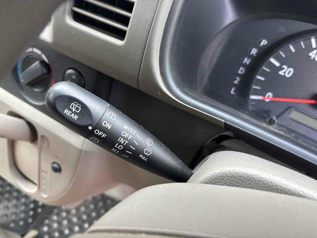 エブリイ ジョイン　ＡＴ　両側スライドドア　キーレスエントリー　盗難防止システム　ＡＢＳ　エアコン　パワーステアリング　パワーウィンドウ　運転席エアバッグ　助手席エアバッグ　ＣＤ（30枚目）