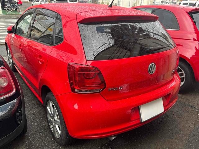 ポロ 　ＥＴＣ　ナビ　ＴＶ　クリアランスソナー　アルミホイール　キーレスエントリー　電動格納ミラー　ＡＴ　盗難防止システム　ＡＢＳ　ＥＳＣ　ＣＤ　エアコン　パワーステアリング　パワーウィンドウ（17枚目）