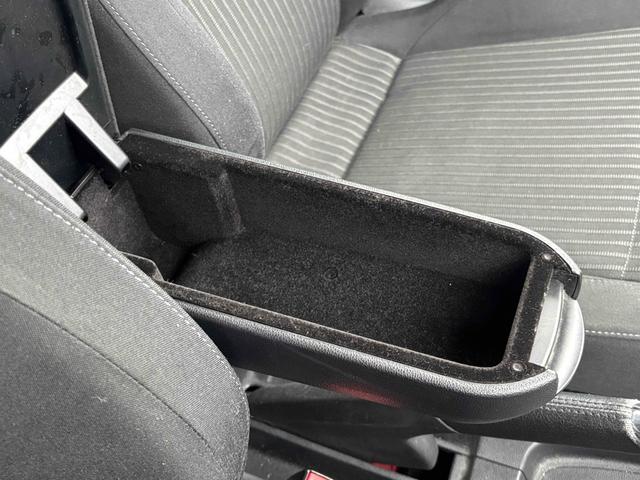 ポロ 　ＥＴＣ　ナビ　ＴＶ　クリアランスソナー　アルミホイール　キーレスエントリー　電動格納ミラー　ＡＴ　盗難防止システム　ＡＢＳ　ＥＳＣ　ＣＤ　エアコン　パワーステアリング　パワーウィンドウ（44枚目）