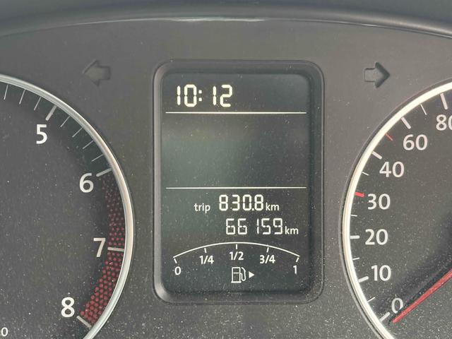 ポロ 　ＥＴＣ　ナビ　ＴＶ　クリアランスソナー　アルミホイール　キーレスエントリー　電動格納ミラー　ＡＴ　盗難防止システム　ＡＢＳ　ＥＳＣ　ＣＤ　エアコン　パワーステアリング　パワーウィンドウ（45枚目）