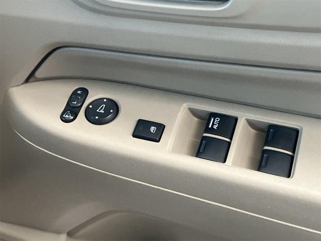 Ｎ－ＷＧＮ Ｃ　衝突被害軽減システム　キーレスエントリー　アイドリングストップ　電動格納ミラー　ベンチシート　ＣＶＴ　盗難防止システム　ＡＢＳ　ＥＳＣ　ＣＤ　ミュージックプレイヤー接続可　衝突安全ボディ　エアコン（11枚目）