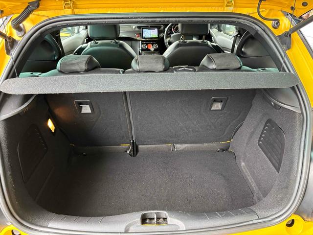 ＤＳ３ スポーツシック　エディション　ＥＴＣ　ナビ　ＴＶ　オートクルーズコントロール　アルミホイール　オートライト　キーレスエントリー　電動格納ミラー　ＭＴ　盗難防止システム　ＡＢＳ　ＥＳＣ　ＣＤ　ミュージックプレイヤー接続可　エアコン（19枚目）