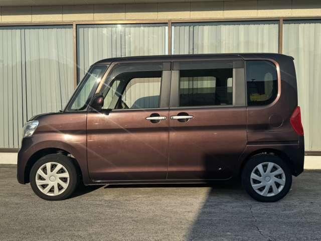 タント Ｘ　禁煙車　安全装置　横滑り防止装置　盗難防止装置　両側スライド片側電動ドア　純正ナビ　フルセグＴＶ　Ｂｌｕｅｔｏｏｔｈ　ＣＤ　ＤＶＤ　ＥＴＣ　アイドリングストップ　キーレス　スマートキー（17枚目）