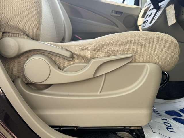 ムーヴ Ｌ　スマートセレクションＳＡ　禁煙車　安全装置　衝突被害軽減ブレーキ　横滑り防止装置　盗難防止装置　社外ナビ　フルセグＴＶ　Ｂｌｕｅｔｏｏｔｈ　ＣＤ　ＤＶＤ　　ＥＴＣ　アイドリングストップ　キーレス（33枚目）