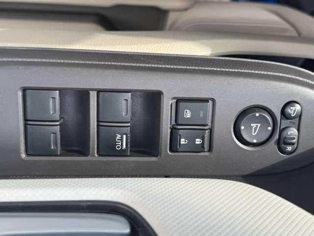 N-BOX G・Lホンダセンシング 安全装置 衝突軽減ブレーキ 横滑り防止装置 アクセル踏み間違い防止装置 純正ナビ Bluetooth接続 ETC 両側スライド片側電動ドア アイドリングストップ クルーズコントロール キーレス(41枚目)