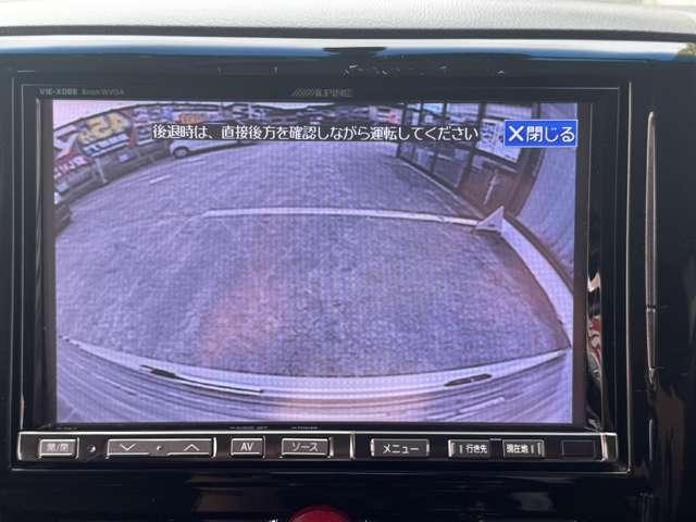 デリカＤ：５ ローデスト　リミテッドエディション　禁煙車　安全装置　横滑り防止装置　両側電動スライドドア　社外ナビ　Ｂｌｕｅｔｏｏｔｈ接続　ＣＤ　ＤＶＤ　フルセグＴＶ　バックカメラ　ＥＴＣ　後席モニター　フォグランプ　純正アルミ　キーレス（11枚目）