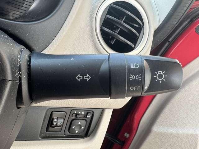 デイズ Ｘ　禁煙車　日産純正ナビ　Ｂｌｕｅｔｏｏｔｈ接続　ＣＤ　ＤＶＤ　バックカメラ　全周囲カメラ　ＥＴＣ　アイドリングストップ　キーレス　安全装置　パワーステアリング　アクセル踏み間違い防止装置　盗難防止装置（10枚目）