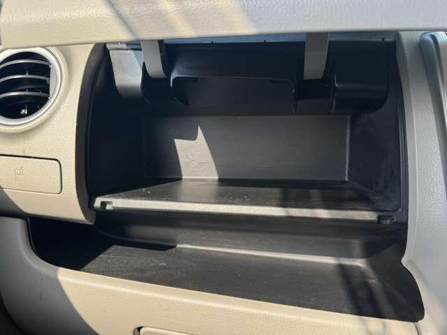 デイズ Ｘ　禁煙車　日産純正ナビ　Ｂｌｕｅｔｏｏｔｈ接続　ＣＤ　ＤＶＤ　バックカメラ　全周囲カメラ　ＥＴＣ　アイドリングストップ　キーレス　安全装置　パワーステアリング　アクセル踏み間違い防止装置　盗難防止装置（33枚目）