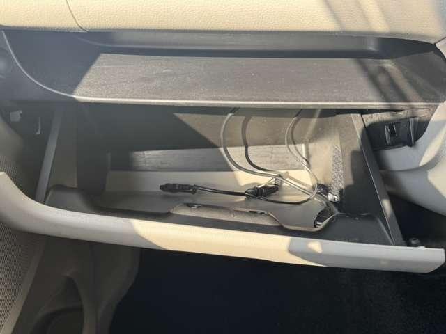 デイズ Ｘ　禁煙車　日産純正ナビ　Ｂｌｕｅｔｏｏｔｈ接続　ＣＤ　ＤＶＤ　バックカメラ　全周囲カメラ　ＥＴＣ　アイドリングストップ　キーレス　安全装置　パワーステアリング　アクセル踏み間違い防止装置　盗難防止装置（34枚目）