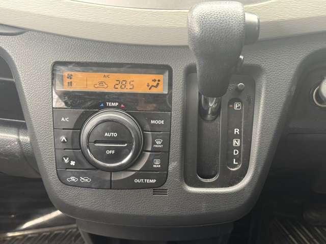 ワゴンＲ ＦＸ　禁煙車　ＫＥＮＷＯＯＤカーオーディオ　ＣＤ　ミュージックプレイヤー接続可　ＥＴＣ　アイドリングストップ　シートヒーター　キーレス　盗難防止装置　パワーステアリング　パワーウィンドウ　エアコン　クーラー（6枚目）