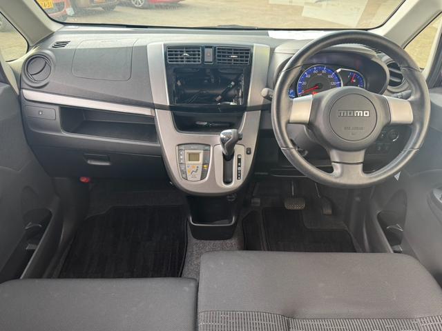 ムーヴ カスタム RSスマートセレクションSA 禁煙車 アイドリングストップ スマートキー 安全装置 衝突軽減ブレーキ 横滑り防止装置 盗難防止装置 アクセル踏み間違い防止装置 パワーステアリング パワーウィンドウ エアコン クーラー(2枚目)