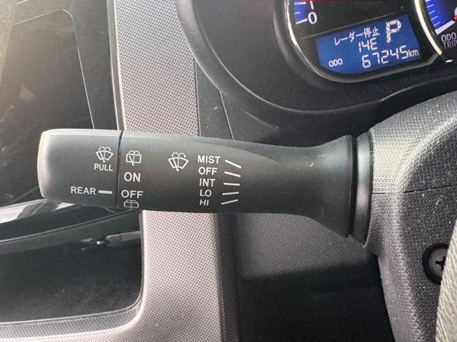 ムーヴ カスタム RSスマートセレクションSA 禁煙車 アイドリングストップ スマートキー 安全装置 衝突軽減ブレーキ 横滑り防止装置 盗難防止装置 アクセル踏み間違い防止装置 パワーステアリング パワーウィンドウ エアコン クーラー(8枚目)