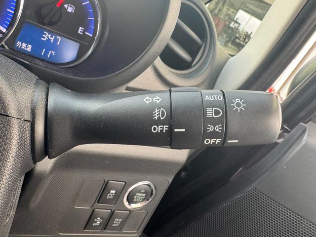 ムーヴ カスタム RSスマートセレクションSA 禁煙車 アイドリングストップ スマートキー 安全装置 衝突軽減ブレーキ 横滑り防止装置 盗難防止装置 アクセル踏み間違い防止装置 パワーステアリング パワーウィンドウ エアコン クーラー(9枚目)