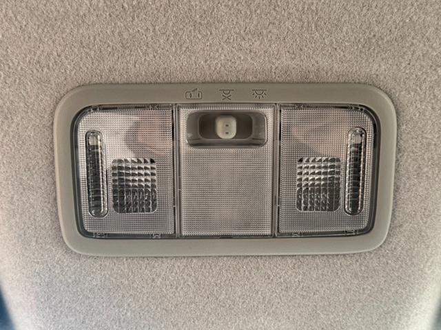 ムーヴ カスタム RSスマートセレクションSA 禁煙車 アイドリングストップ スマートキー 安全装置 衝突軽減ブレーキ 横滑り防止装置 盗難防止装置 アクセル踏み間違い防止装置 パワーステアリング パワーウィンドウ エアコン クーラー(25枚目)