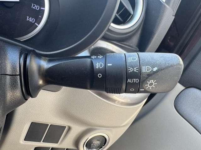 キャスト スタイルＧ　ＳＡＩＩ　禁煙車　ダイハツ純正ナビ　フルセグＴＶ　　Ｂｌｕｅｔｏｏｔｈ接続　ＣＤ　ＤＶＤ　バックカメラ　ＥＴＣ　アイドリングストップ　純正アルミ　スマートキー　衝突軽減ブレーキ　横滑り防止装置　障害物センサー（11枚目）