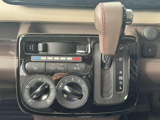 MRワゴン ウィットLS 禁煙車 純正タッチパネルCDオーディオ バックカメラ アドリングストップ 社外LEDヘッドライト 純正アルミ スマートキー 盗難防止装置 オートエアコン パワーステアリング(8枚目)