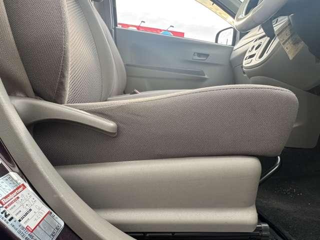 ミライース L SA 禁煙車 ナビ ワンセグTV 衝突軽減ブレーキ 横滑り防止装置 アクセル踏み間違い防止装置 パワステ エアコン パワーウインドウ(30枚目)