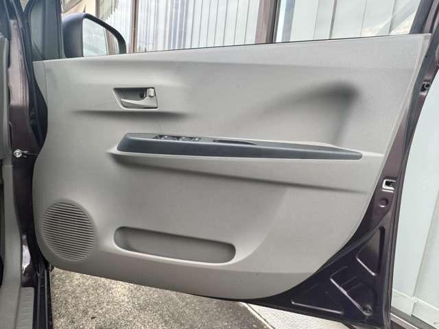 ミライース L SA 禁煙車 ナビ ワンセグTV 衝突軽減ブレーキ 横滑り防止装置 アクセル踏み間違い防止装置 パワステ エアコン パワーウインドウ(31枚目)