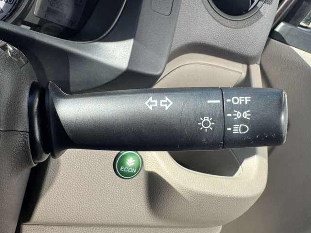 Ｎ－ＷＧＮ Ｇ　禁煙車　ナビ　ワンセグＴＶ　ＣＤ再生　ＥＴＣ　横滑り装置　スマートキー　電動格納ミラー　プッシュスタート　盗難防止装置　パワステ　パワーウィンドウ　エアバック　ベンチシート　アイドリングストップ（13枚目）