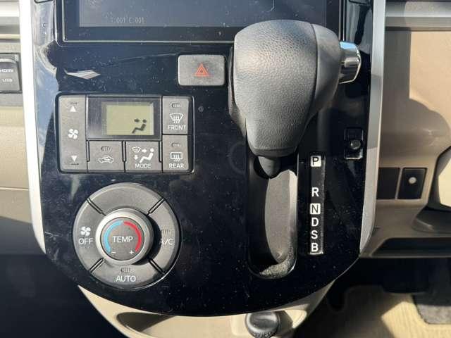 タント X ホワイトアクセントSAIII 禁煙車 純正ナビ フルセグTV Bluetooth CD DVD再生 バtクカメラ 衝突軽減ブレーキ 障害物センサー 横滑り防止装置 踏み間違い防止装置 スマートキー(9枚目)