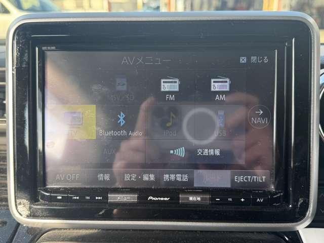 スペーシアカスタム ハイブリッドＸＳターボ　禁煙車　ナビ　フルセグＴＶ　ＤＶＤ再生　Ｂｌｕｅｔｏｏｔｈ　全方位カメラ　衝突軽減ブレーキ　横滑り防止　障害物センサー　両側電動スライドドア　シートヒーター　スマートキー（7枚目）