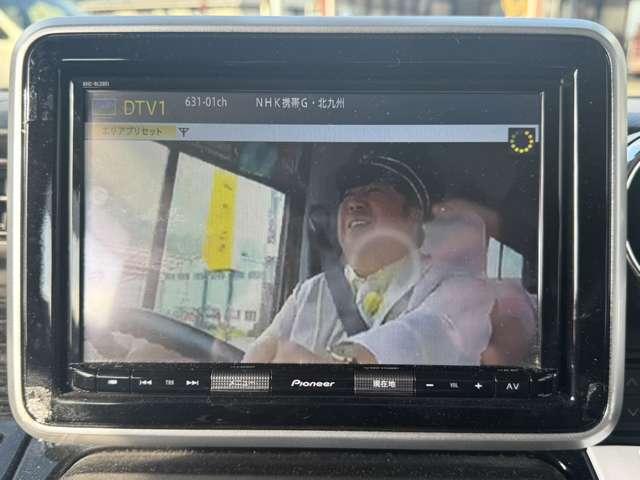 スペーシアカスタム ハイブリッドＸＳターボ　禁煙車　ナビ　フルセグＴＶ　ＤＶＤ再生　Ｂｌｕｅｔｏｏｔｈ　全方位カメラ　衝突軽減ブレーキ　横滑り防止　障害物センサー　両側電動スライドドア　シートヒーター　スマートキー（8枚目）