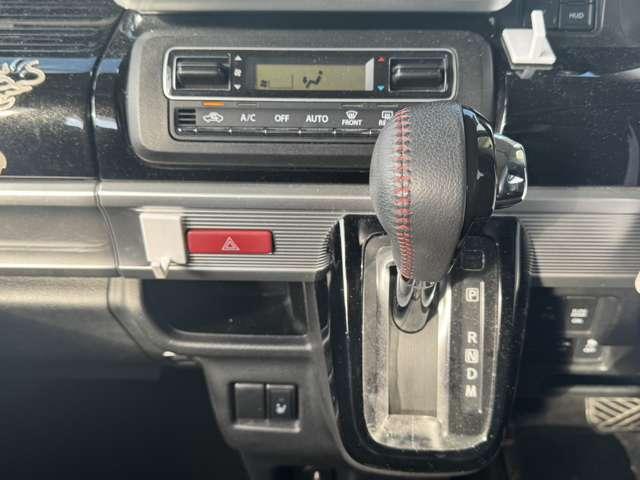 スペーシアカスタム ハイブリッドＸＳターボ　禁煙車　ナビ　フルセグＴＶ　ＤＶＤ再生　Ｂｌｕｅｔｏｏｔｈ　全方位カメラ　衝突軽減ブレーキ　横滑り防止　障害物センサー　両側電動スライドドア　シートヒーター　スマートキー（11枚目）