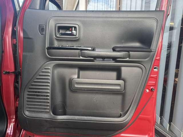 スペーシアカスタム ハイブリッドＸＳターボ　禁煙車　ナビ　フルセグＴＶ　ＤＶＤ再生　Ｂｌｕｅｔｏｏｔｈ　全方位カメラ　衝突軽減ブレーキ　横滑り防止　障害物センサー　両側電動スライドドア　シートヒーター　スマートキー（42枚目）