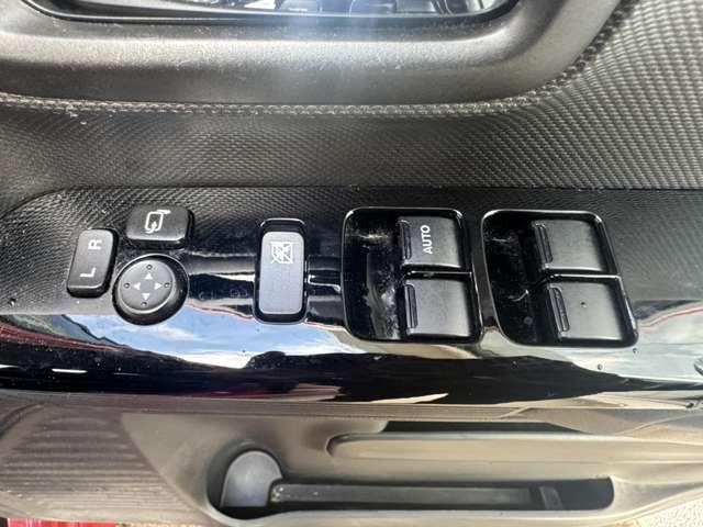 スペーシアカスタム ハイブリッドＸＳターボ　禁煙車　ナビ　フルセグＴＶ　ＤＶＤ再生　Ｂｌｕｅｔｏｏｔｈ　全方位カメラ　衝突軽減ブレーキ　横滑り防止　障害物センサー　両側電動スライドドア　シートヒーター　スマートキー（43枚目）