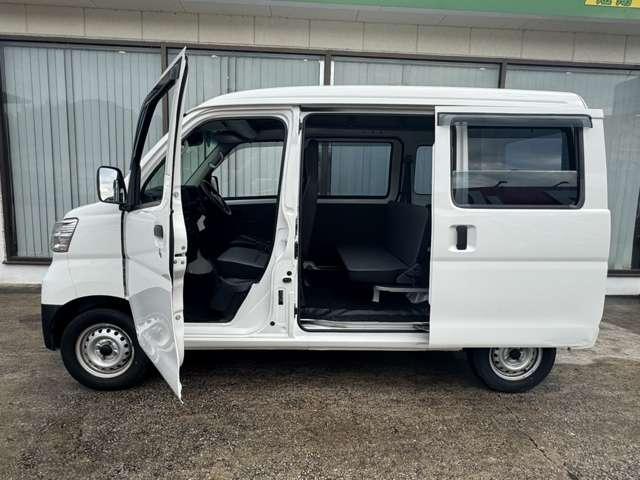 ハイゼットカーゴ スペシャルＳＡＩＩＩ　禁煙車　衝突軽減ブレーキ　横滑り防止装置　障害物センサー　エアバック　パワステ　エアコン（12枚目）