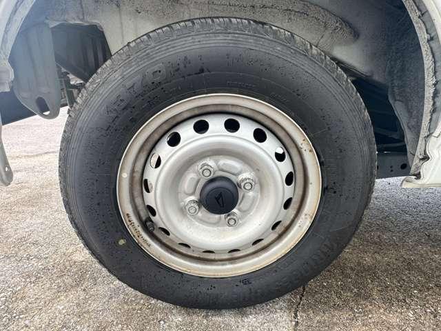 ハイゼットカーゴ スペシャルＳＡＩＩＩ　禁煙車　衝突軽減ブレーキ　横滑り防止装置　障害物センサー　エアバック　パワステ　エアコン（17枚目）