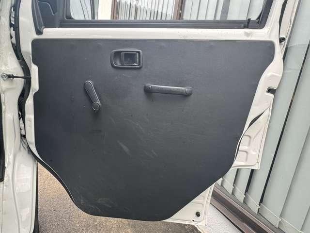 ハイゼットカーゴ スペシャルＳＡＩＩＩ　禁煙車　衝突軽減ブレーキ　横滑り防止装置　障害物センサー　エアバック　パワステ　エアコン（30枚目）