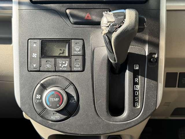 タント Ｘ　ＳＡ　禁煙車　ナビ　ワンセグＴＶ　Ｂｌｕｅｔｏｏｔｈ　ＤＶＤ再生　バｔクカメラ　衝突軽減ブレーキ　横滑り防止装置　アクセル踏み間違い防止装置　スマートキー　オートエアコン（11枚目）