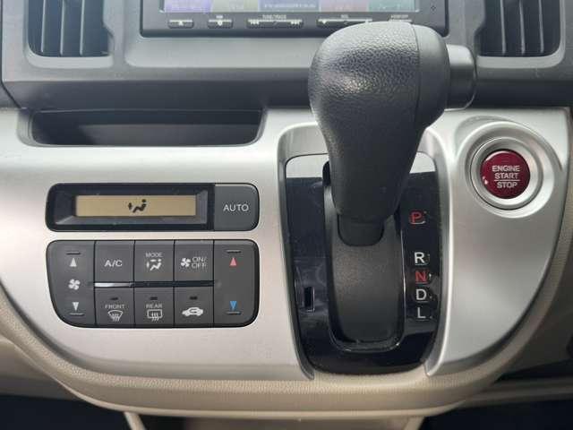 Ｎ－ＷＧＮ Ｇ　禁煙車　ナビ　ワンセグＴＶ　Ｂｌｕｅｔｏｏｔｈ　ＤＶＤ再生　横滑り防止装置　ＡＢＳ　スマートキー　電動格納ドアミラー　ベンチシート　オートエアコン（13枚目）