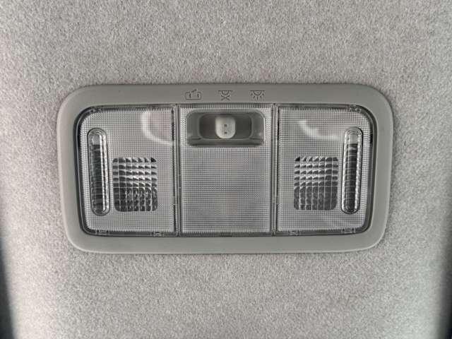 タント カスタムＸ　トップエディションリミテッドＳＡＩＩＩ　禁煙車　ナビ　フルセグＴＶ　ＤＶＤ　Ｂｌｕｅｔｏｏｔｈ　全周囲カメラ　衝突軽減ブレーキ　横滑り防止装置　アイドリングストップ　両側電動スライドドア（32枚目）