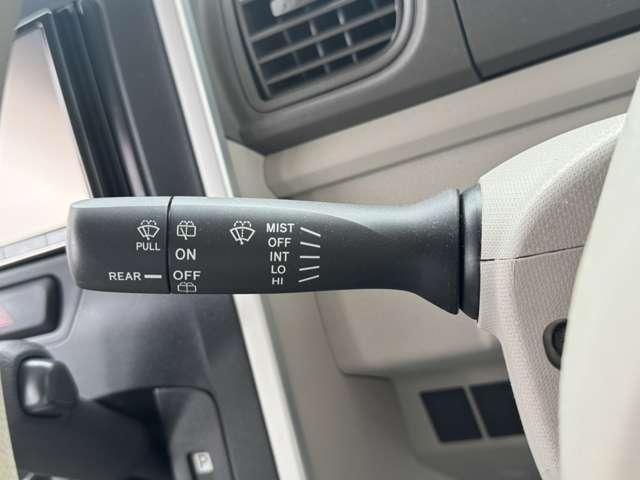 タント Ｌ　ＳＡ　禁煙車　ナビ　ワンセグＴＶ　Ｂｌｕｅｔｏｏｔｈ　　ＤＶＤ再生　衝突軽減ブレーキ　横滑り防止装置　衝突安全ボディ　盗難防止装置　ＡＢＳ　Ｗエアバック　アイドリングストップ　キーレスエントリー（11枚目）