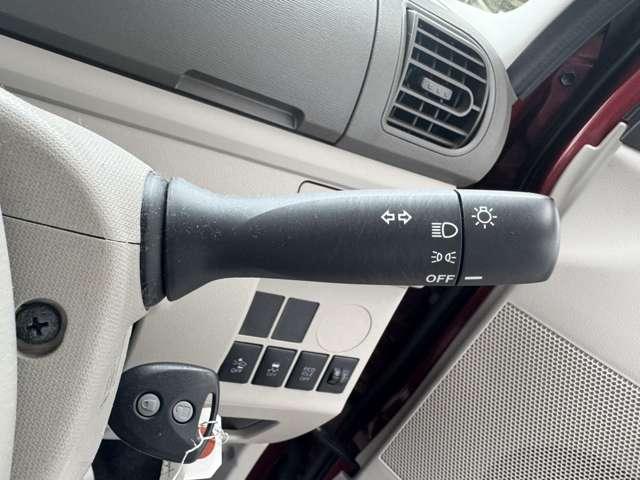 タント Ｌ　ＳＡ　禁煙車　ナビ　ワンセグＴＶ　Ｂｌｕｅｔｏｏｔｈ　　ＤＶＤ再生　衝突軽減ブレーキ　横滑り防止装置　衝突安全ボディ　盗難防止装置　ＡＢＳ　Ｗエアバック　アイドリングストップ　キーレスエントリー（12枚目）