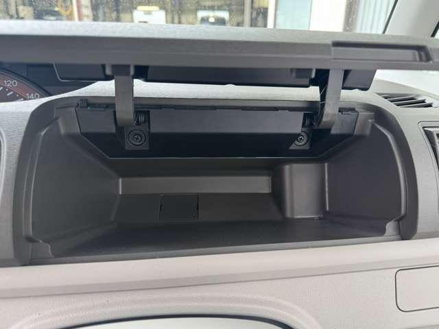 タント Ｌ　ＳＡ　禁煙車　ナビ　ワンセグＴＶ　Ｂｌｕｅｔｏｏｔｈ　　ＤＶＤ再生　衝突軽減ブレーキ　横滑り防止装置　衝突安全ボディ　盗難防止装置　ＡＢＳ　Ｗエアバック　アイドリングストップ　キーレスエントリー（32枚目）