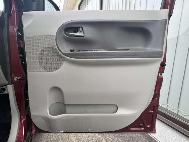 タント Ｌ　ＳＡ　禁煙車　ナビ　ワンセグＴＶ　Ｂｌｕｅｔｏｏｔｈ　　ＤＶＤ再生　衝突軽減ブレーキ　横滑り防止装置　衝突安全ボディ　盗難防止装置　ＡＢＳ　Ｗエアバック　アイドリングストップ　キーレスエントリー（35枚目）