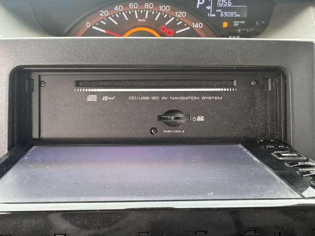 タント Ｘ　ＳＡＩＩ　禁煙車　ナビ　ワンセグＴＶ　ＣＤ　衝突軽減ブレーキ　横滑り防止装置　衝突安全ボディ　左側電動スライドドア　オートエアコン　ベンチシート　スマートキー（9枚目）