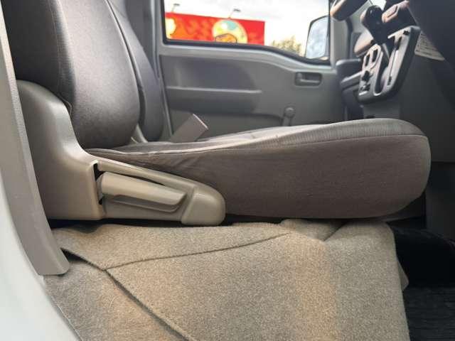 ����O�ҋ@�֊Ӓ菑�t���y�X�}�C���̍݌ɂ͑�O�ҋ@�ւ̌����ɂ����ďC���𔻒���s���Ă���܂��B���Ԃ̏�ԓ��ŋC�ɂȂ邱�Ƃ��������܂����炨�C�y�ɂ��₢���킹���������O�O