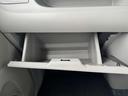 Ｌ　ＳＡ　禁煙車　ナビ　ワンセグＴＶ　Ｂｌｕｅｔｏｏｔｈ　　ＤＶＤ再生　衝突軽減ブレーキ　横滑り防止装置　衝突安全ボディ　盗難防止装置　ＡＢＳ　Ｗエアバック　アイドリングストップ　キーレスエントリー（33枚目）