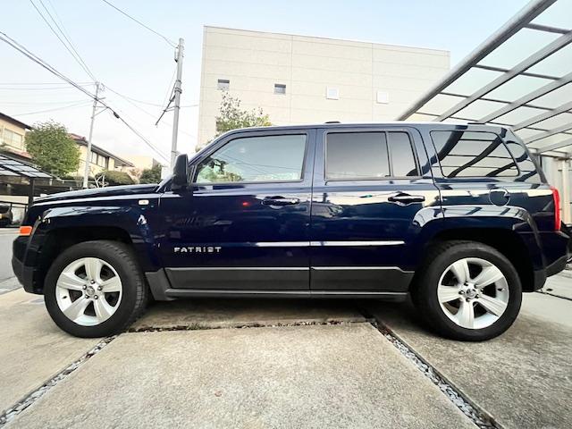 ジープ・パトリオット リミテッド　国内最終後期モデル　ブラックレザーシート　シートヒーター　社外ナビ地デジＴＶ　Ｂｌｕｅｔｏｏｔｈ　前後ドライブレコーダー　ＥＴＣ（4枚目）