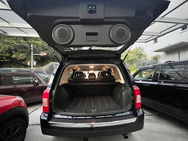 ジープ・パトリオット リミテッド　国内最終後期モデル　ブラックレザーシート　シートヒーター　社外ナビ地デジＴＶ　Ｂｌｕｅｔｏｏｔｈ　前後ドライブレコーダー　ＥＴＣ（14枚目）