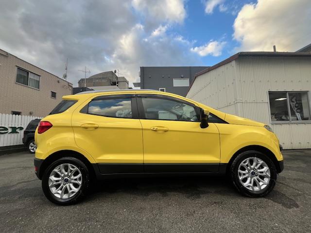 ���R���p�N�g�r�t�u�P�T�O�O�������[�T�T�O�����̑��s���\���c