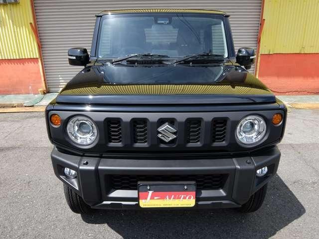 ジムニー XC 最新4型11月登録 届出済未使用車 衝突防止装置 LEDヘッドライト Rパ-キングセンサ- Hiビ-ムアシスト オ-トライト クル-ズコントロ-ル アイドリングSTOP シ-トヒ-タ- 本革ハンドル(3枚目)