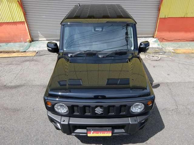 ジムニー XC 最新4型11月登録 届出済未使用車 衝突防止装置 LEDヘッドライト Rパ-キングセンサ- Hiビ-ムアシスト オ-トライト クル-ズコントロ-ル アイドリングSTOP シ-トヒ-タ- 本革ハンドル(4枚目)